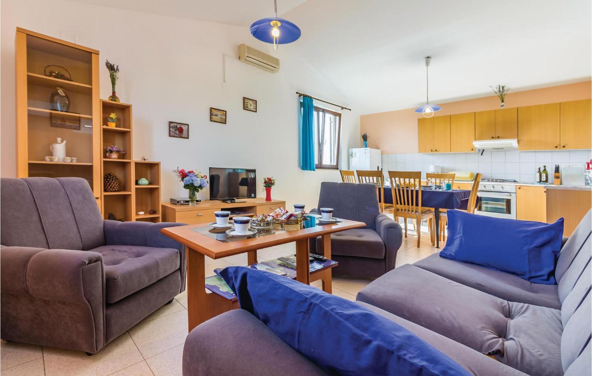 2 Bedroom Awesome Apartment In ヴィンクラン エクステリア 写真